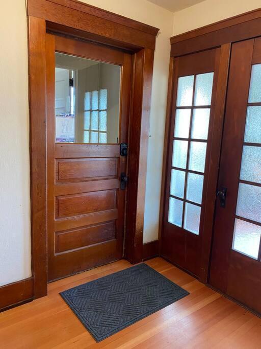 Historic Downtown Riverview Flat, No 3 Astoria Exterior photo