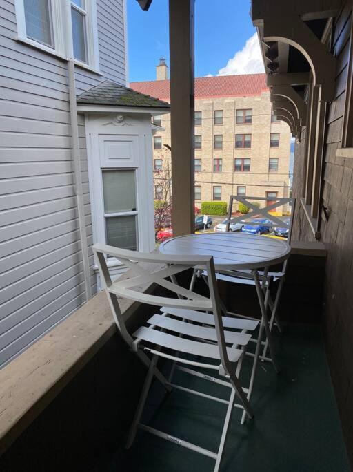 Historic Downtown Riverview Flat, No 3 Astoria Exterior photo